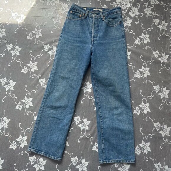Levi's Ribcage Straight Jeans in BlueSz. 27 - Picture 2 of 13